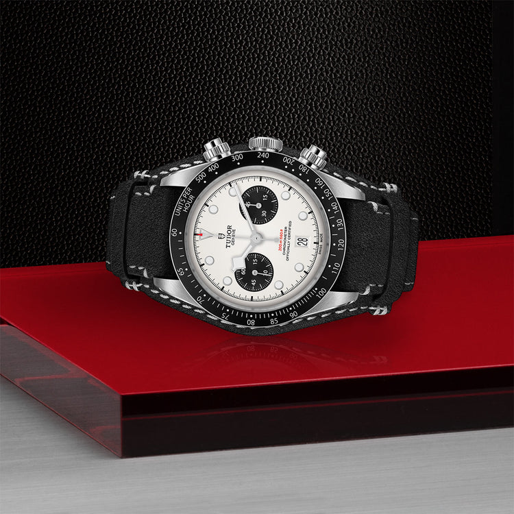 TUDOR Black Bay Chrono