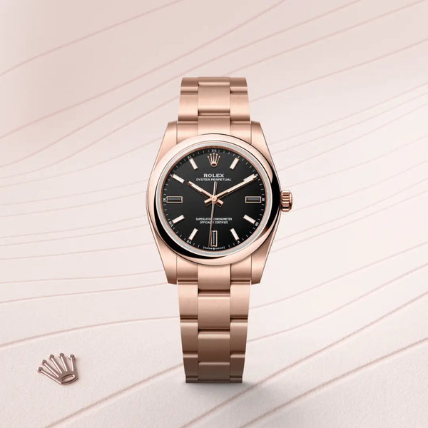 rolex oyster perpetual in 18 ct everose gold, m124205-0001 - Date & Time