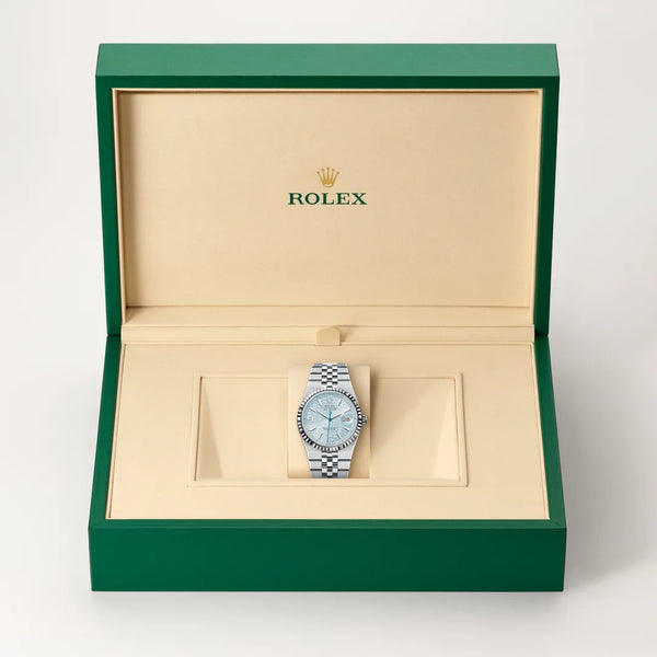 rolex land-dweller in platinum, m127236-0001 - Date & Time