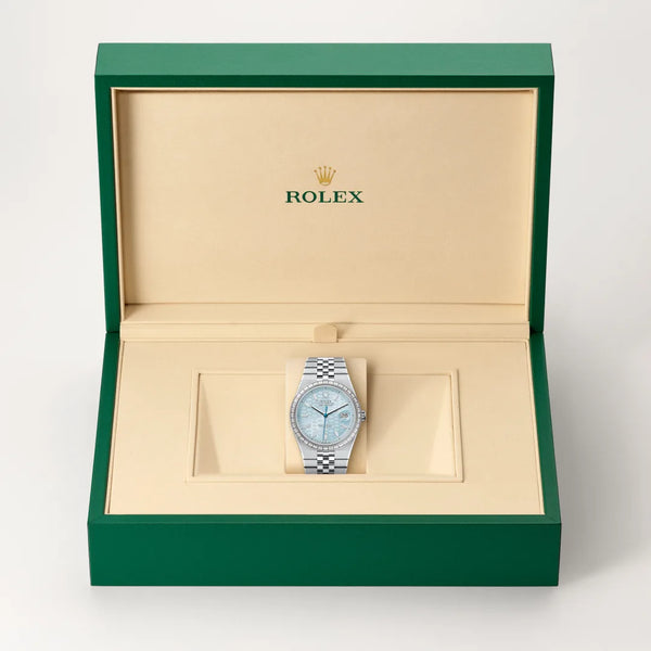 rolex land-dweller in platinum, m127386tbr-0001 - Date & Time