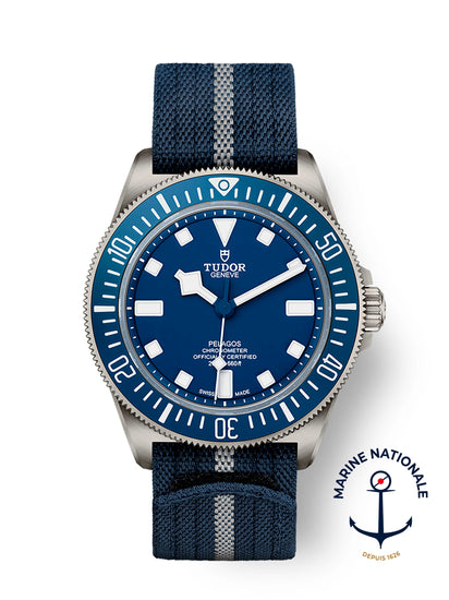 TUDOR Pelagos FXD M25707B/26-0001, 42mm titanium dive watch with navy blue dial and navy blue fabric strap