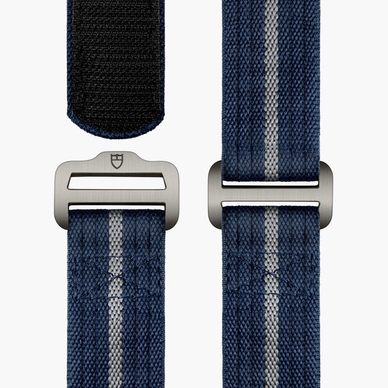TUDOR Pelagos FXD M25707B/26-0001, 42mm titanium dive watch with navy blue dial and navy blue fabric strap