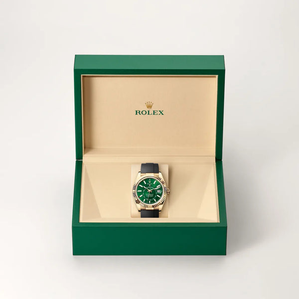rolex sky-dweller in 18 ct yellow gold, m336238-0004 - Date & Time