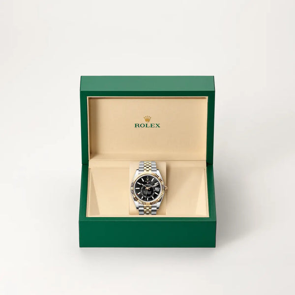 rolex sky-dweller in yellow rolesor - combination of oystersteel and yellow gold, m336933-0004 - Date & Time